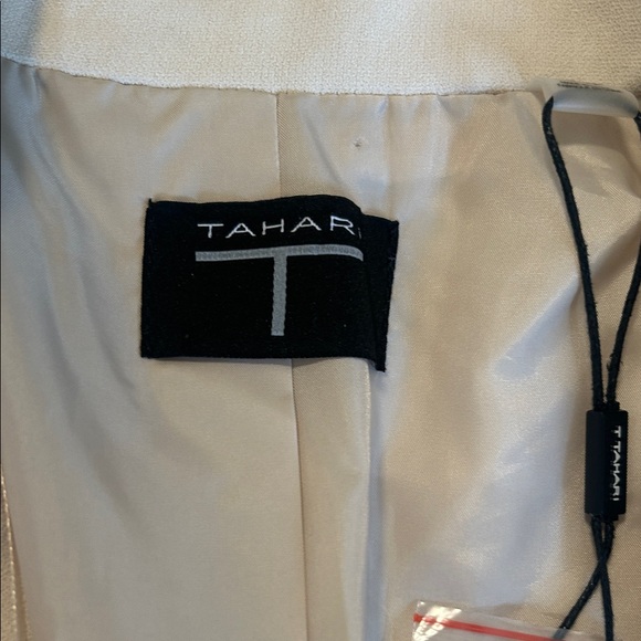 Tahari Beige Blazer with Rolled Sleeves - Picture 8 of 11